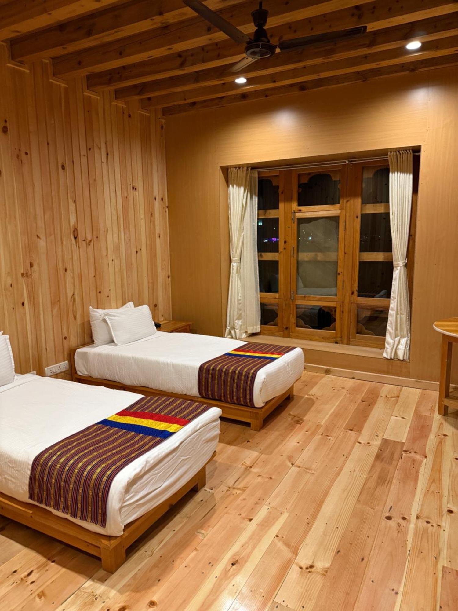 Spirit Of Bhutan Resort Paro Exterior foto
